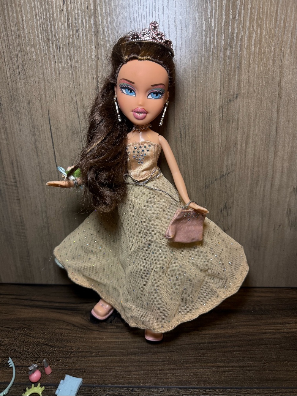 Vintage Bratz 2003 Formal Funk Dana Doll Limited Edition 2 Original Outfits Acc. - Picture 2 of 8